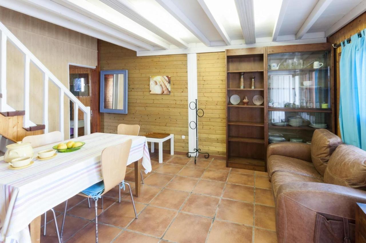 Oliwood Beach Villa Олива Екстериор снимка